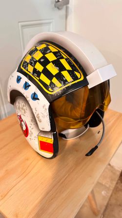 Galaxy’s Edge Rebel X-Wing Pilot Helmet w/ Sound Effects *Adult Size*