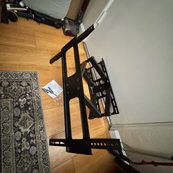 Articulating heavy duty TV for large TVs