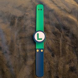 Universal studios power-up band - Luigi