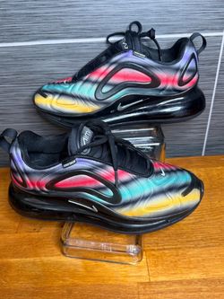 Nike Air Max 720 Multicolor Sneakers. SIZE 6Y