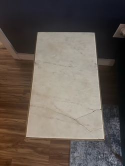 Accent table