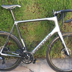 Cannondale Synapse Wow!!di2 Ultegra Zipp 302Carbon Wheels 61cmExcellent Condition 