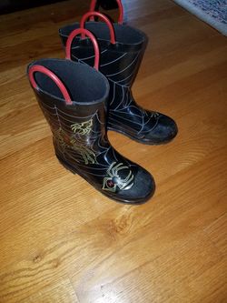 Spider rain boots size 2