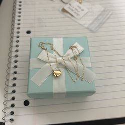 18K Gold Movable Heart Necklace 16–17”