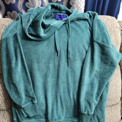 Hollister Size, M/L Color Verde Oscuro, Nuevo