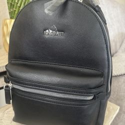 NEW Nine West Vander Black Logo Medium Dome Ladies adjustable Backpack Bag Purse