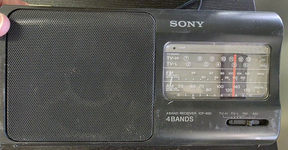 Vintage SONY am/pm Radio Receiver