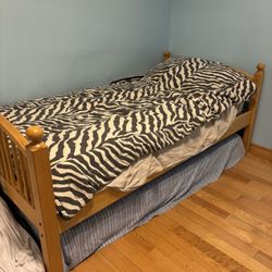 Twin Bed / Bunk Bed