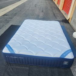 Queen Mattress- DreamCloud Premier 