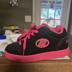 Pink Heelys