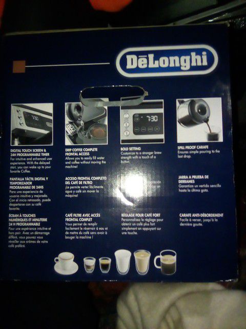 DeLonghi Coffee Espresso Maker 