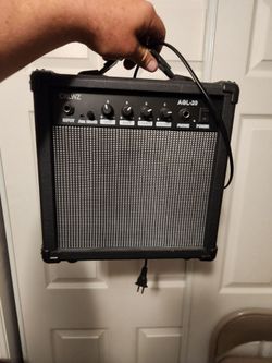 Guitar amp