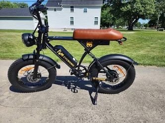 CycRown e-bike I barely rode it it’s in perfect condition