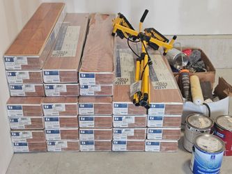 596 Sq Ft Harmonics Sunset Acacia Laminate Flooring (27 Full Boxes)