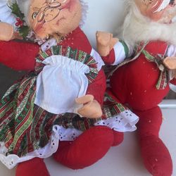 Vintage AnnaLee Collectible Mr And Mrs Claus