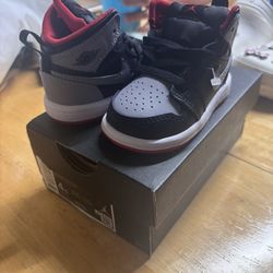 Baby Jordan 1s