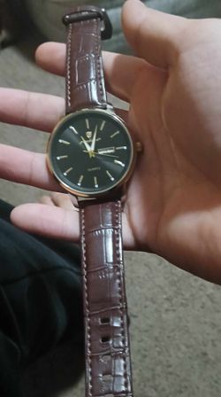 Men's Brown Wrist Watch
