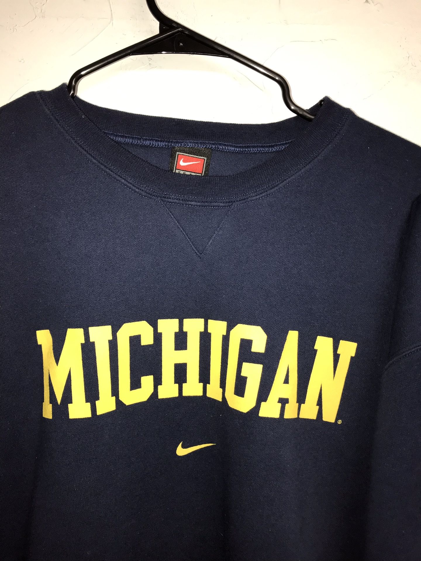 Vintage Nike University of Michigan sweatshirt XL for Sale in Portland, OR - OfferUp