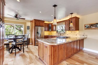 Shaker Cabinets in Orlando – Soft Close, In Stock, Lowest Prices!