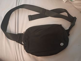 Lululemon crossbody bag