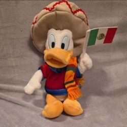 Vintage Disney World Mexican Donald Duck World Showcase Epcot Beanbag plush