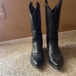 Woman’s Justin Boots 