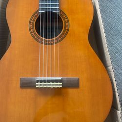 Yamaha Acoustic Guitar 