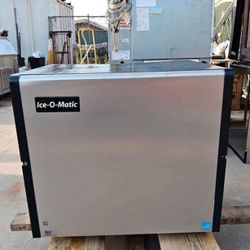 Ice Maker 1000 Lb/24 hrs Ice-O-Matic