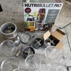 Nutribullet set with 2 bases