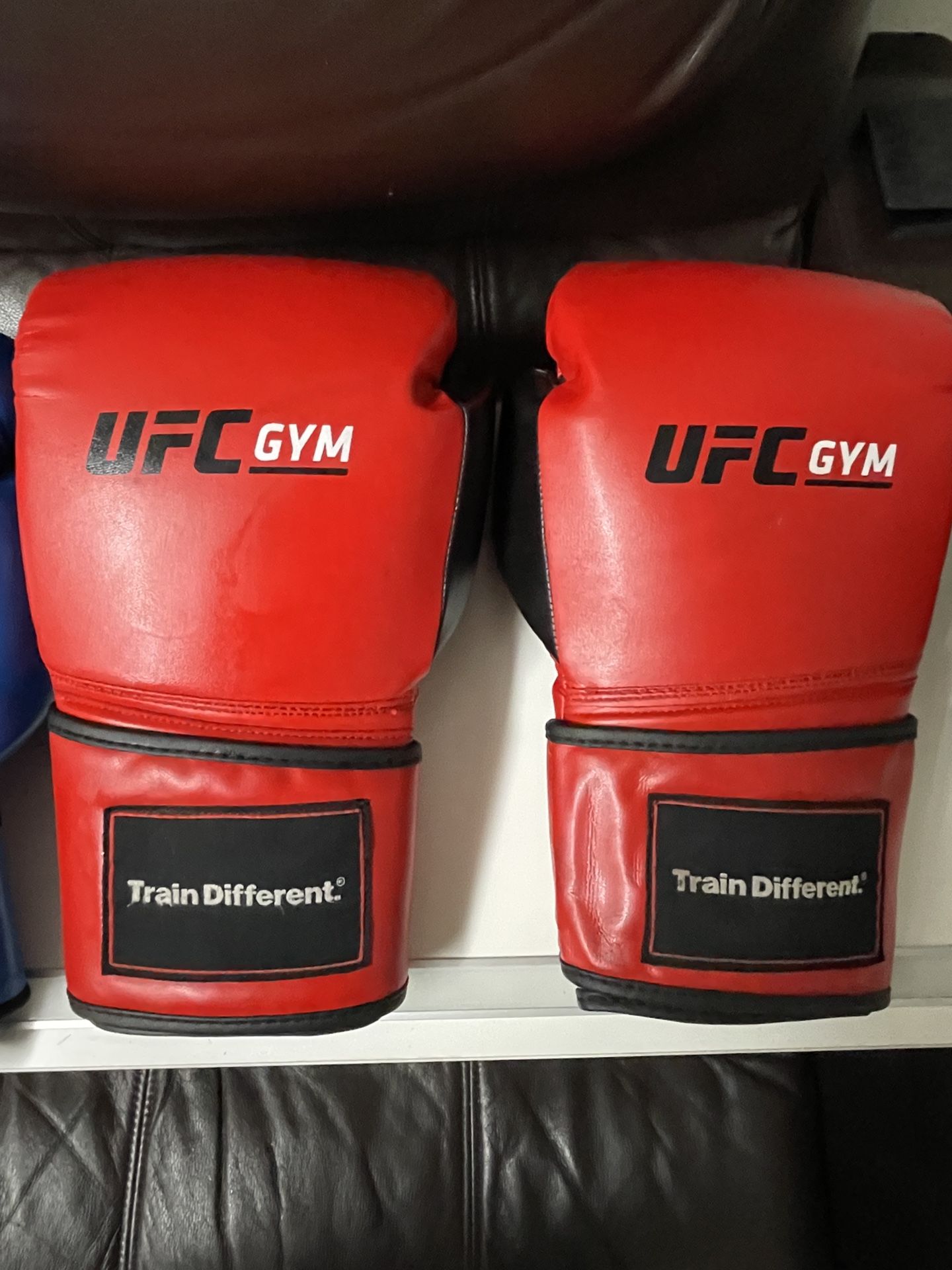 UFC-gym/ Boxing -MMA Gloves
