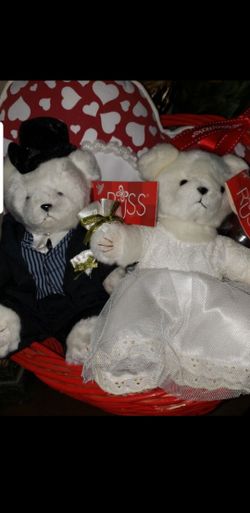 2 NEW RUSS plush BRIDE & GROOM bears **ORIGINALLY $30**