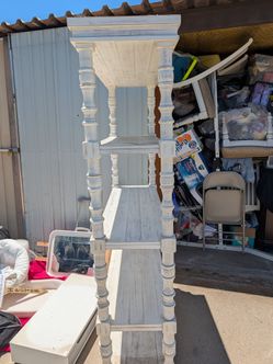 Decorative shelf