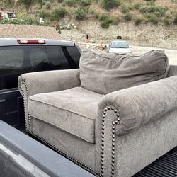 Single couch