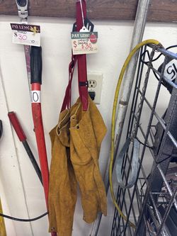 Welding sleeves