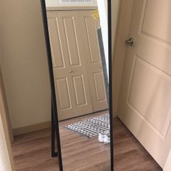 Black Easel Mirror