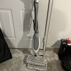 Shark Professional Steam Pocket Mop