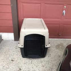 Dog Kennel/crate