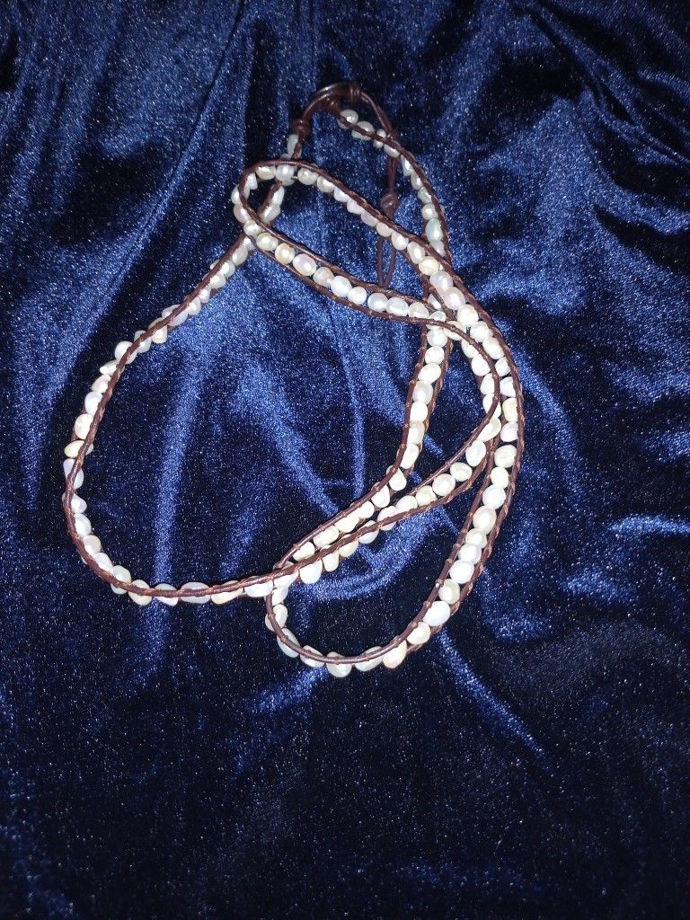 Pearl & Black String