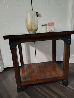 2/Nightstands Or Side Tables.