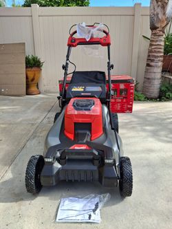 Milwaukee M18 FUEL 21" Self-Propelled Dual Battery Lawn Mower (tool only)