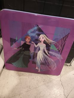 Disney's foldable kids play table