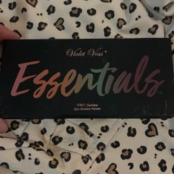 Make Up Palette (Not Free) 