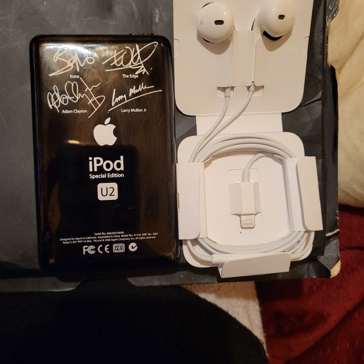 Apple iPod Vintage U2 Special Edition Black/Red (20 GB) for