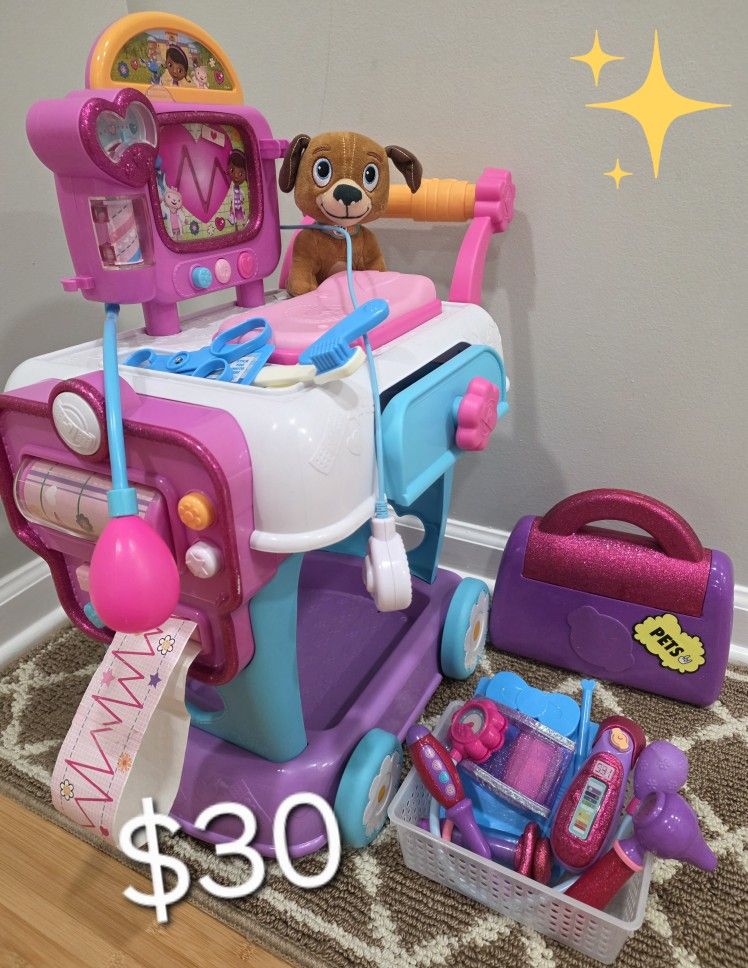 Doc McStuffins Toy Hospital Care Cart