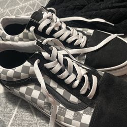 Vans Shoes 9.5