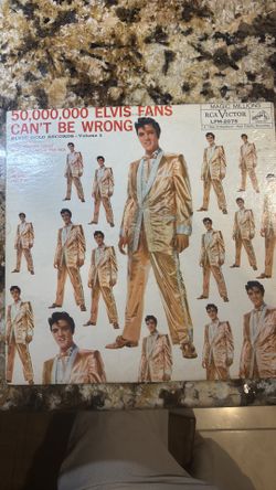 50,000 Elvis Fans Can’t Be Wrong