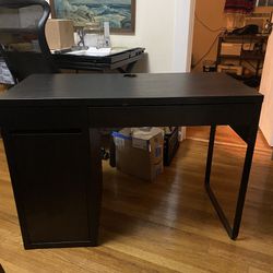 Black Wooden Computer Desk With Drawers