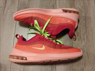 Nike Women's Air Max Axis Sneakers Running Shoes in Pink/Melon/Coral, Size 9.5
