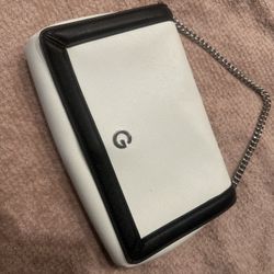 White And Black Leather Shoulder Clutch Guess Bag