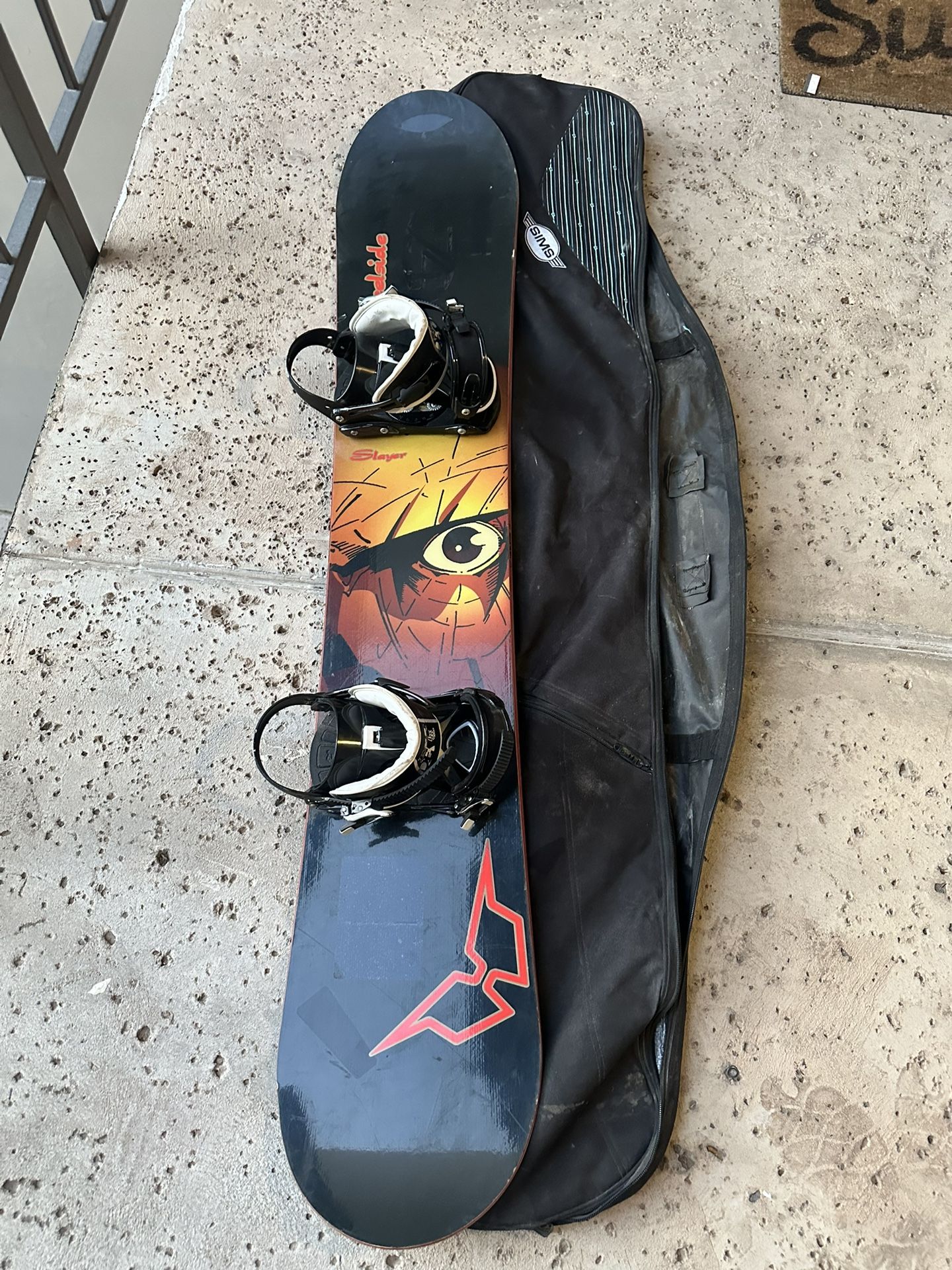 Heelside Slayer 159cm Men’s Snowboard with Ride Bindings Included